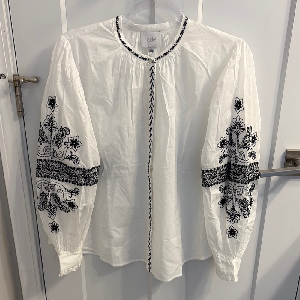 Jade White Embroidered Women's Top